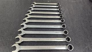 Snap-on 10pc Metric Flank Drive Plus Combination Wrench Set